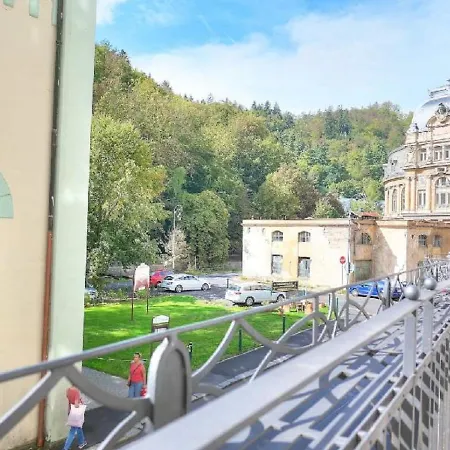 Apartmán Riverside Next To The I Karlovy Vary